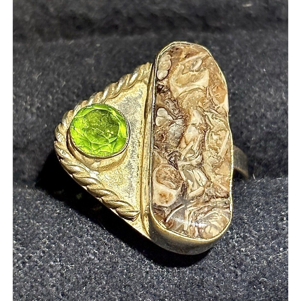 Vintage 925 Sterling Silver Ring Size 7 Green Stone Modernist Statement Unique